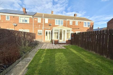 2 bedroom terraced house to rent, Sargent Avenue, South Shields