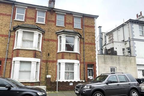 1 bedroom flat to rent, St Aubyns Road, Eastbourne,