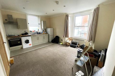 1 bedroom flat to rent, St Aubyns Road, Eastbourne,