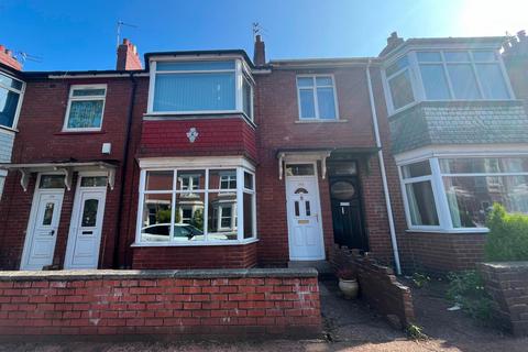 3 bedroom flat to rent, Simonside Terrace, Heaton, Newcastle upon Tyne, NE6