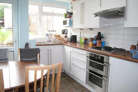 3 bedroom terraced house to rent, Nesbitt Road, Brighton BN2