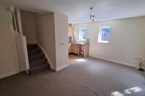 2 bedroom terraced house to rent, Clarence Street, Dudley