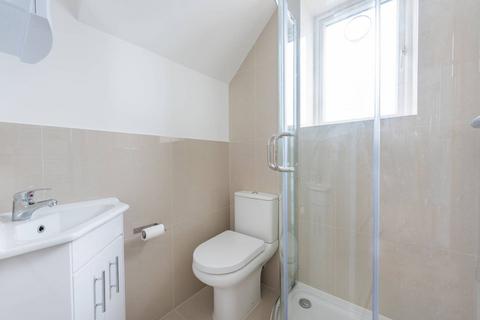 60 Fairlea Place, London, W5 1SP