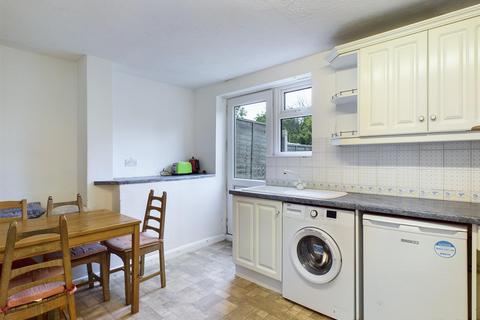 4 bedroom terraced house to rent, Milner Road, Brighton