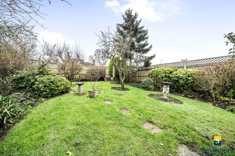 3 bedroom bungalow for sale, Envis Way, Guildford GU3