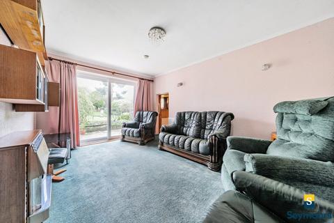 3 bedroom bungalow for sale, Envis Way, Guildford GU3