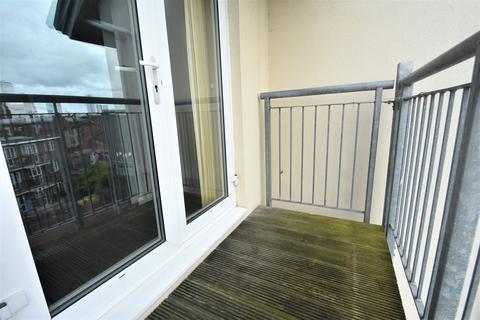 2 bedroom flat to rent, Lion Terrace, Portsmouth PO1