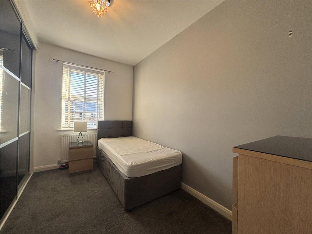 2nd Bedroom