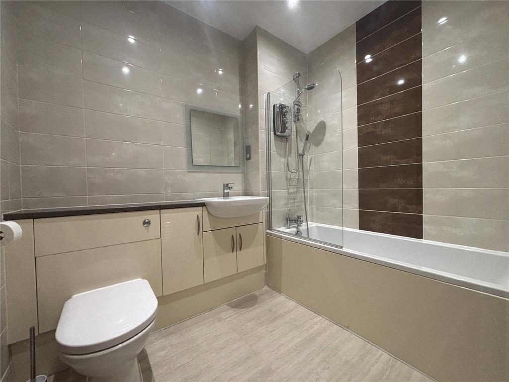 Main Bathroom