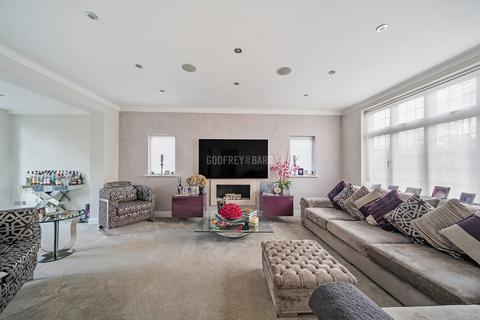 5 bedroom detached house for sale, Mill Hill NW7