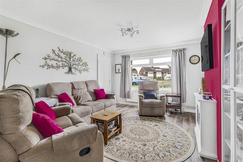 3 bedroom end of terrace house for sale, Orchard Way, Burwell CB25