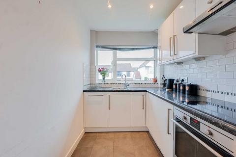 2 bedroom maisonette for sale, Chalkwell Park Drive, Leigh-on-sea, SS9