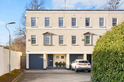 4 bedroom townhouse for sale, Calderwood Court, Montpellier Parade, Cheltenham, Gloucestershire, GL50