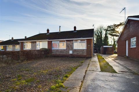 2 bedroom semi-detached bungalow for sale, Orchard Close, Nafferton, YO25 4LQ