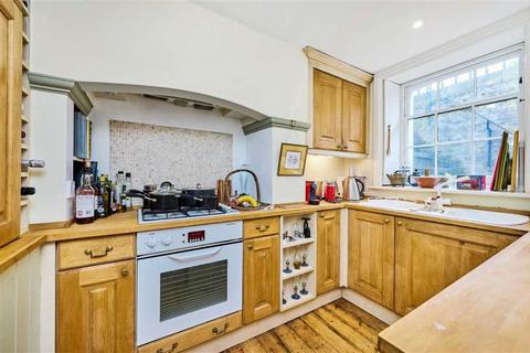 2 bedroom flat for sale, Trinity Church Square, London SE1