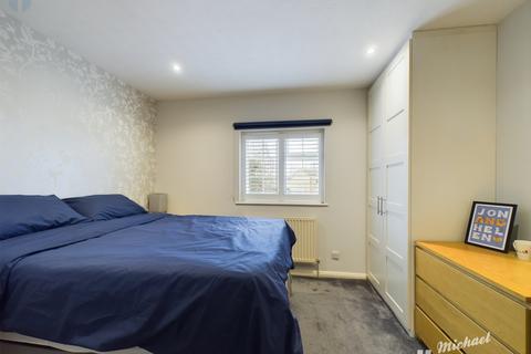 2 bedroom cluster house for sale, Mimosa Court, Aylesbury