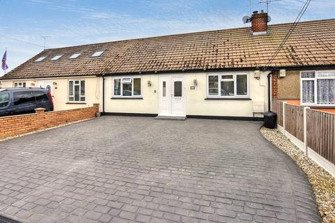 2 bedroom bungalow to rent, Canvey Island SS8