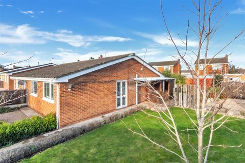 2 bedroom semi-detached bungalow for sale, Orchard Place, Harvington, Evesham