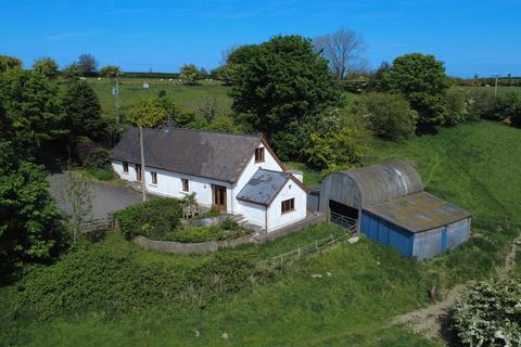 3 bedroom property with land for sale, Mydroilyn