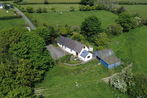 3 bedroom property with land for sale, Mydroilyn