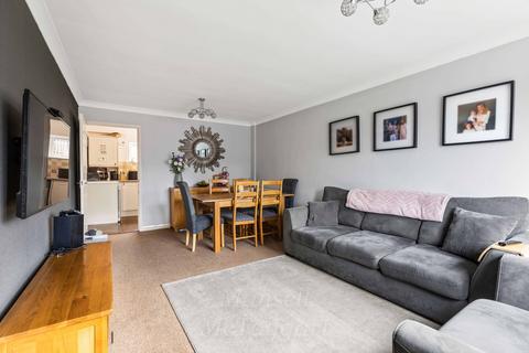 3 bedroom terraced house for sale, Seaford Road, Crawley RH11