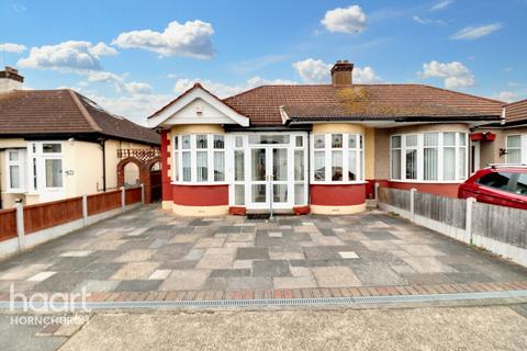 2 bedroom semi-detached bungalow for sale, Randall Drive, Hornchurch