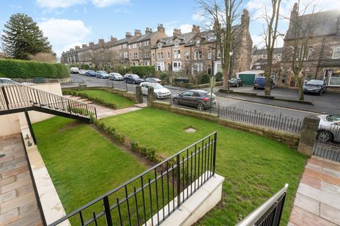 2 bedroom property for sale, Kings Road, The Balmoral, HG1