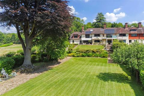 5 bedroom semi-detached house for sale, Pains Hill, Oxted, Surrey, RH8