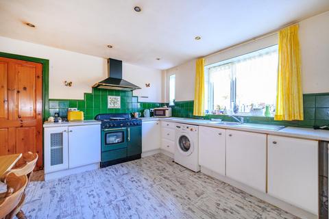 3 bedroom terraced house for sale, Britannia Road, Leeds, LS27