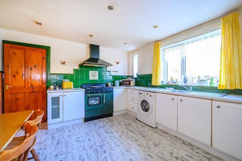 3 bedroom terraced house for sale, Britannia Road, Leeds, LS27