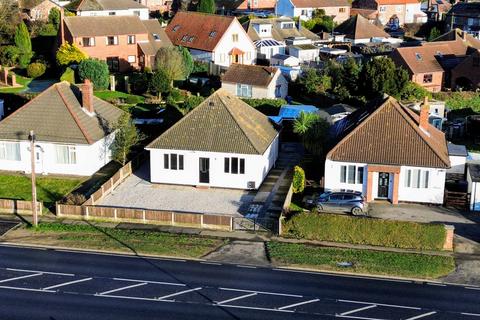 3 bedroom bungalow for sale, Hull Road, Selby, YO8