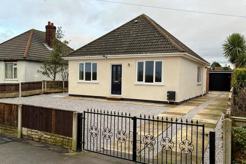 3 bedroom bungalow for sale, Hull Road, Selby, YO8