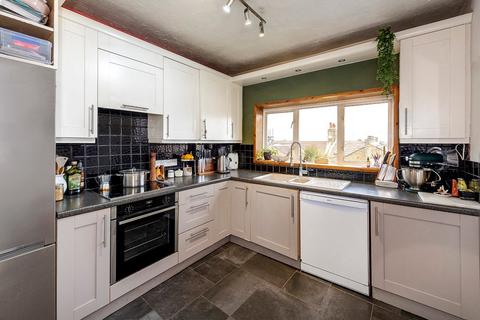 7 Congo Road, London, SE18 1TF