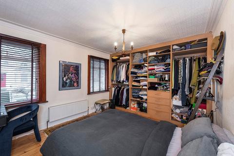 7 Congo Road, London, SE18 1TF
