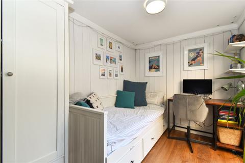 23a Grosvenor Road, Twickenham, TW1 4AD