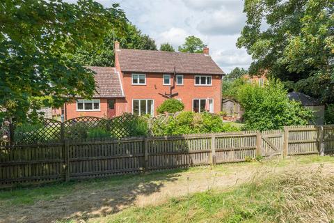 Acorns Westerfield Road, Westerfield, Ipswich, IP6 9AJ