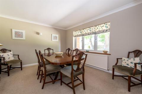 Acorns Westerfield Road, Westerfield, Ipswich, IP6 9AJ