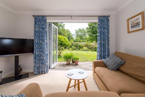 Acorns Westerfield Road, Westerfield, Ipswich, IP6 9AJ