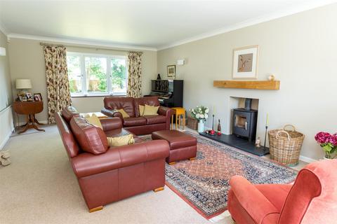Acorns Westerfield Road, Westerfield, Ipswich, IP6 9AJ