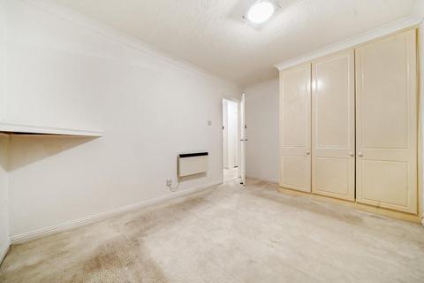 2 bedroom flat for sale, Rossetti Road, Bermondsey