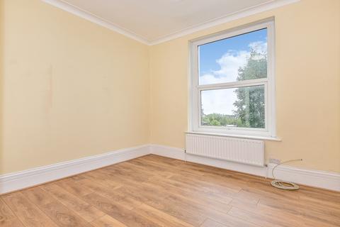 1 bedroom apartment to rent, Rye Hill Park London SE15