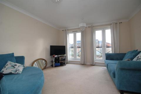 3 bedroom terraced house for sale, Eagle Way, Hampton Centre, Peterborough