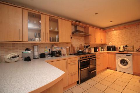 3 bedroom terraced house for sale, Eagle Way, Hampton Centre, Peterborough