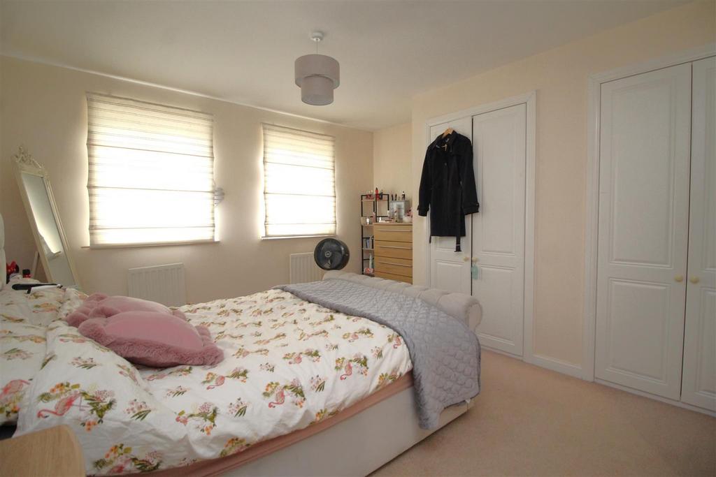Bedroom 1 .JPG