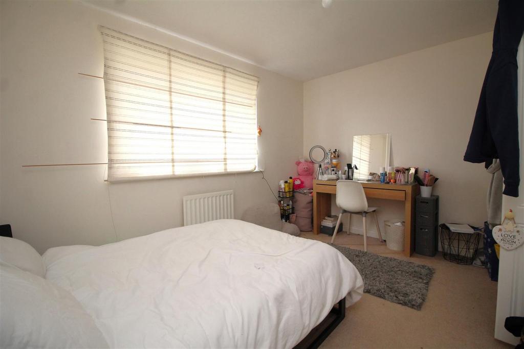 Bedroom 2 .JPG