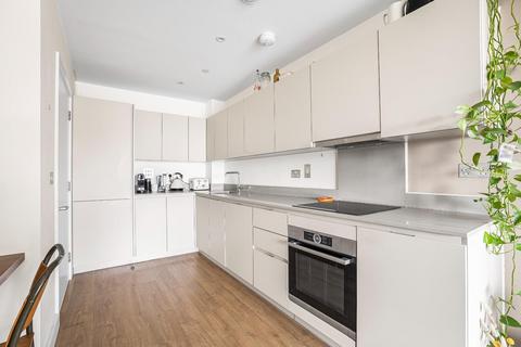 2 bedroom flat for sale, Camberwell Road , London, SE5