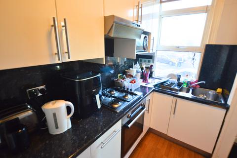 3 bedroom terraced house to rent, Norman Street, Kirkstall, Leeds LS5