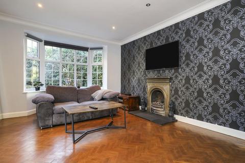 1 bedroom flat for sale, North Parade, York