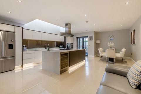 4 The Acres, Linton, Wetherby, LS22 4HG
