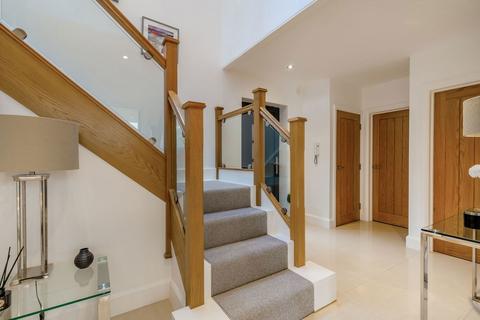 4 The Acres, Linton, Wetherby, LS22 4HG